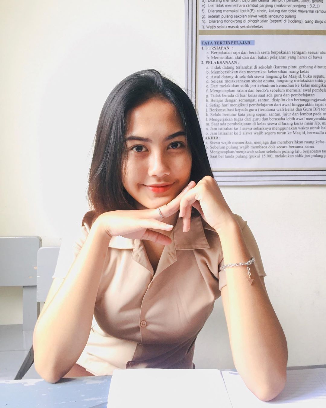 Super Funny Indo Smp Sma Viral Jejak Langkah Kita Di Pasir Pantai Senja