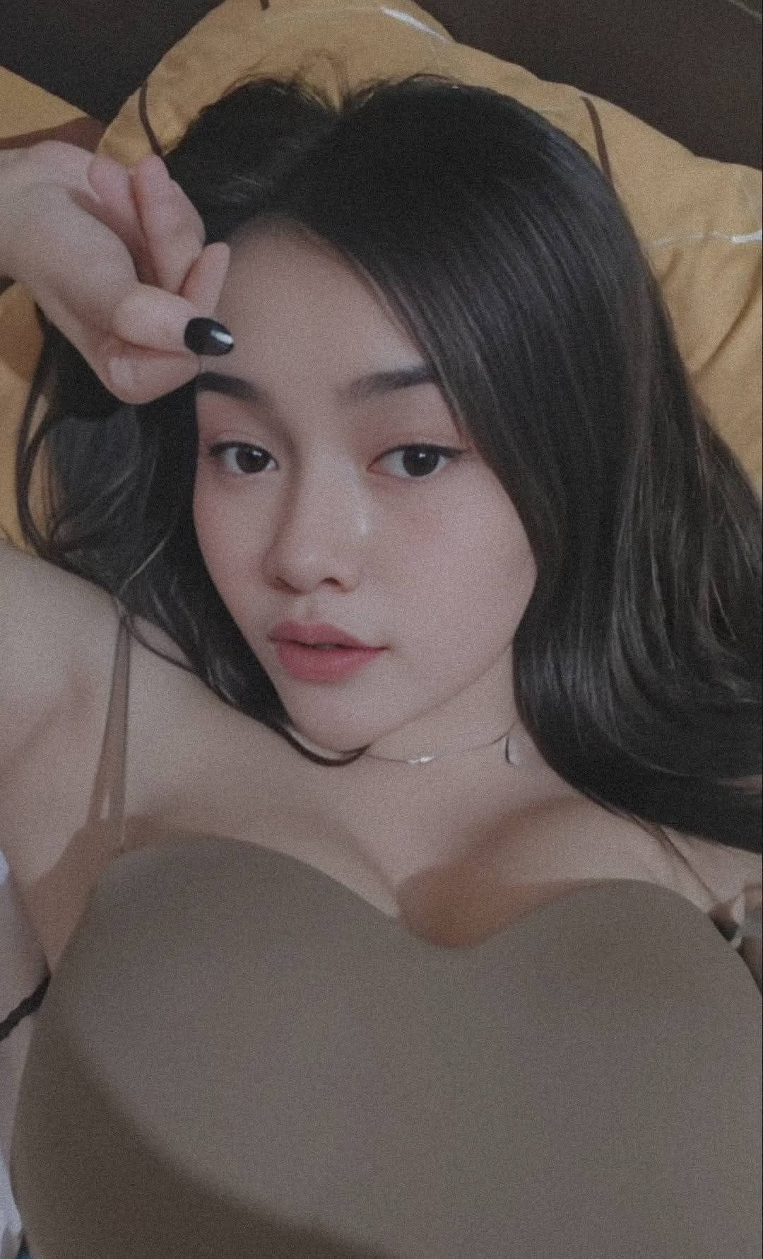 Video Viral Terbaru 2025 Indonesia Mahasiswi Itu Kubuat Lemas Di Lantai Tutorial Top Global