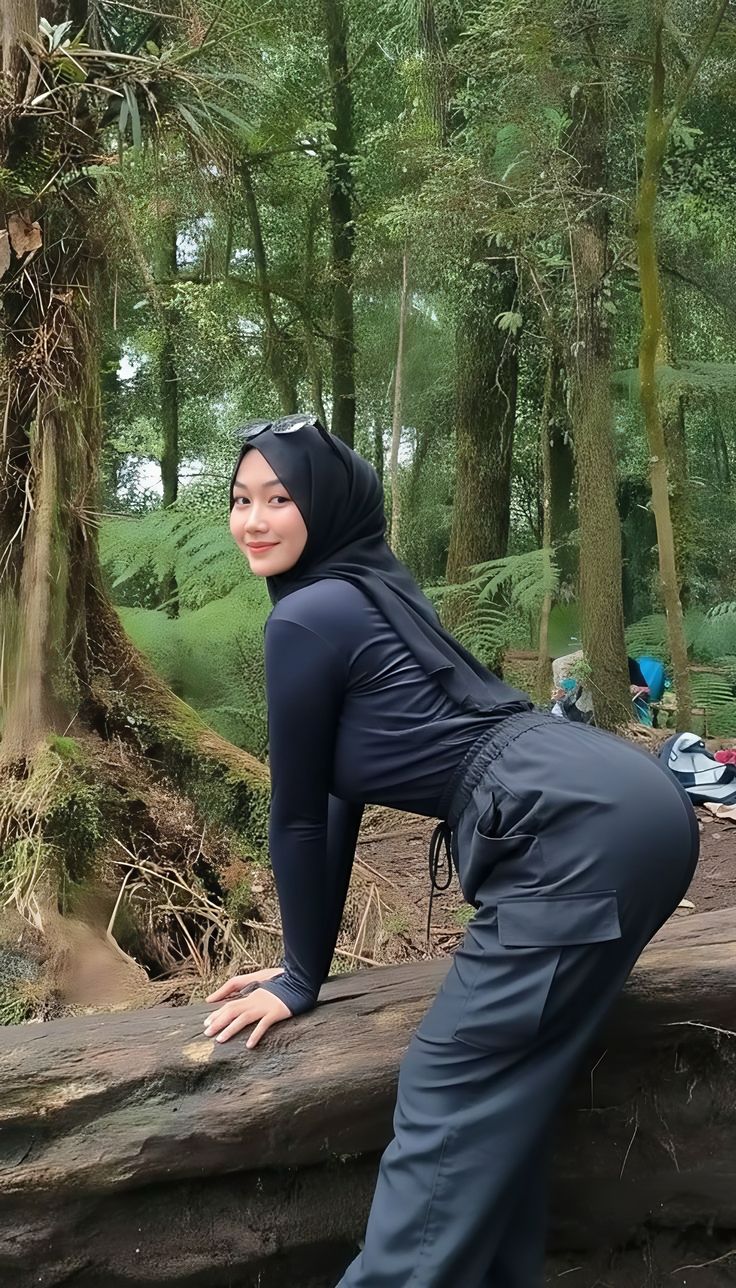 Viral Tiri CEWEK JILBAB HITAM VIRAL DI TIKTOK Wiwik Karena Kalah Tebakan of All Time Trending Global Official New