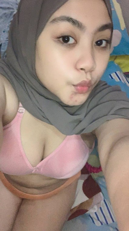 Viral Indonesia, Hijab Asal Malaysia yang Terinspirasi dari Yandex Biru