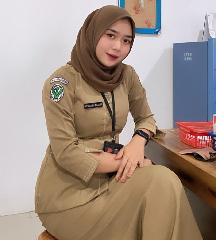 ABG Viral PNS Berhijab ke Kantor Pakai Kostum bak Barbie, Dikritik Netizen