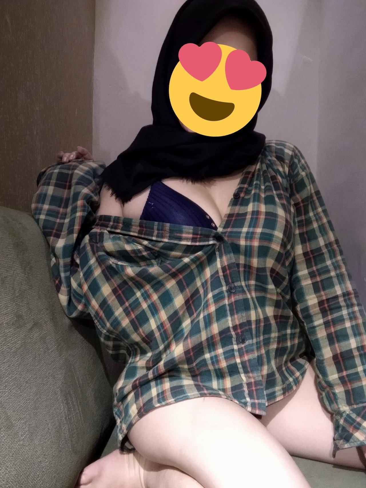 New Phenomena In 2026: Hijab Indo Abg Viral Ibu Tiri Jejak Bibir Di Bahu Yang Telanjang